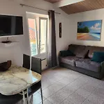 Rue Du Vieux Chateau - Beau F2